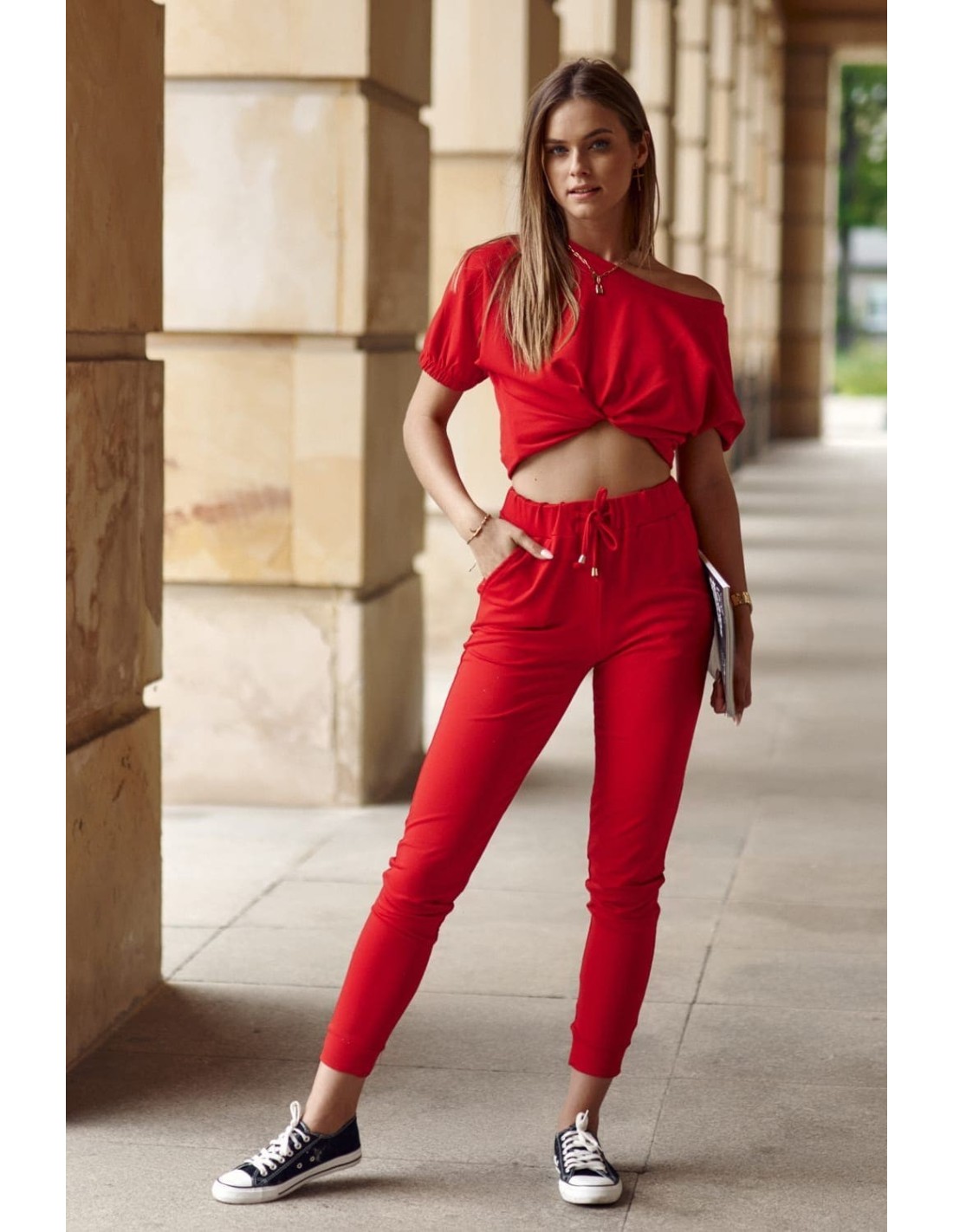 Set of trousers and sweatshirt with a chain, red FI640 - Online store - Boutique